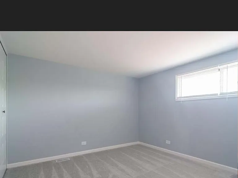1315 Yarmouth Ct — Photo 4