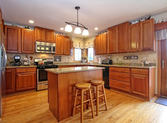 5th image of 3302 Norwood Ct