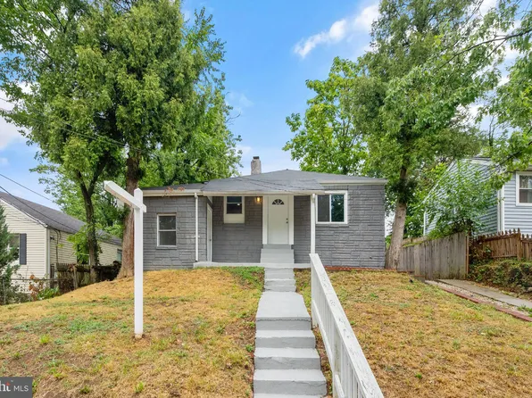 1403 Dunbar Oaks Dr, Capitol Heights, MD 20743