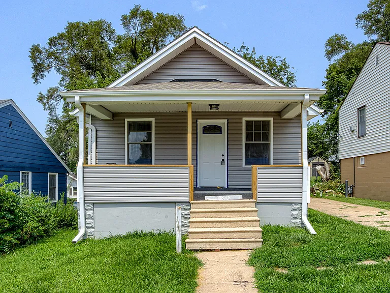 4818 Wirt St — Photo 1