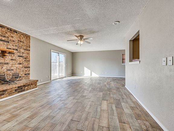 3rd image of 406 Annawood Dr
