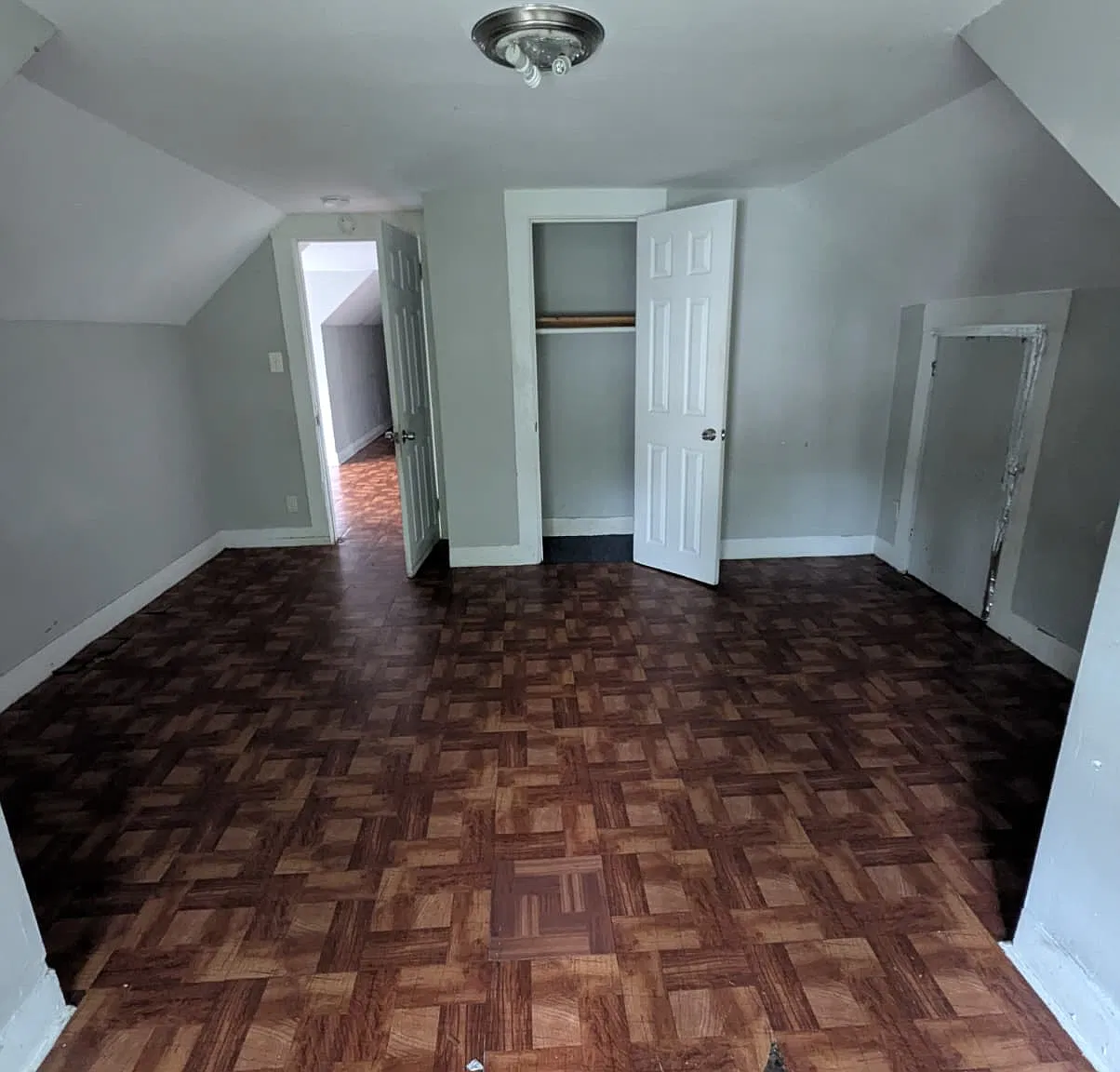 4 bed, $2,250 — Photo 2