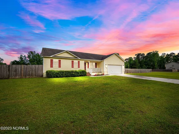 129 Baysden Road, Chinquapin, NC 28521