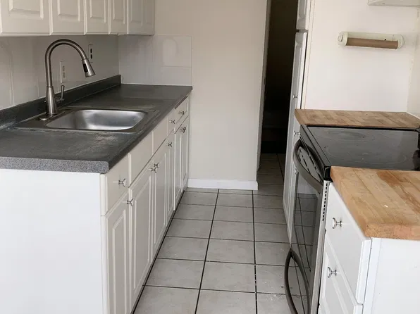 6237 Walker St, Philadelphia, PA 19135