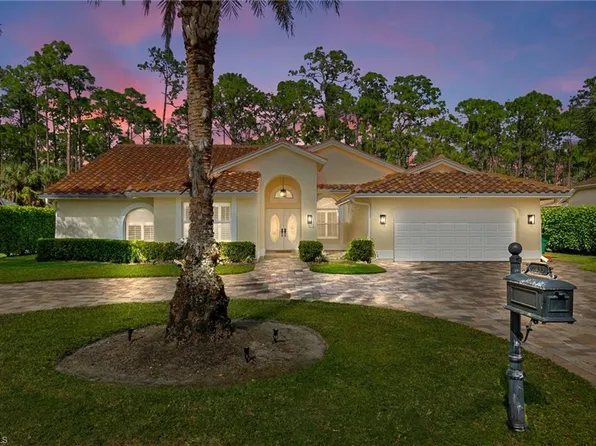 2133 Imperial CIR, NAPLES, FL 34110