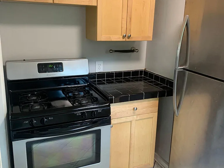 703 Ormewood Ave SE #B — Photo 5