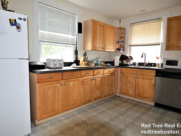 3rd image of 66 Englewood Ave #3D