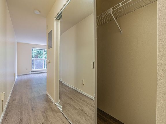 5th image of 3618 Francis Ave N #1-110
