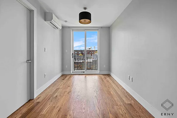 Rented by ERNY LLC | media 49