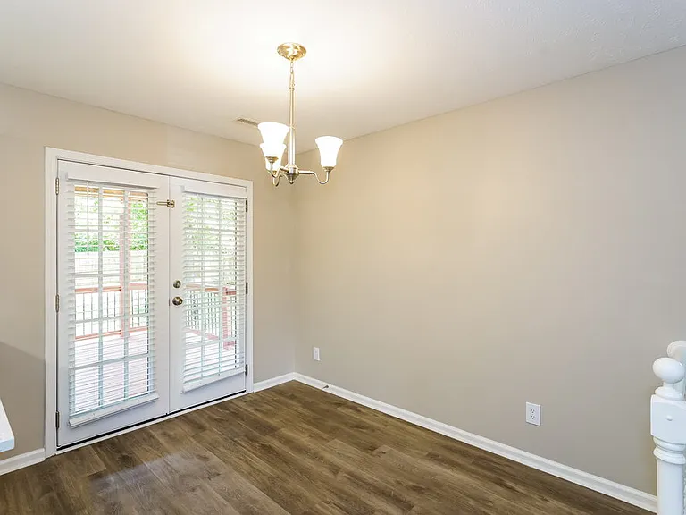 841 Post Oak Dr — Photo 6