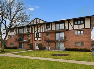 10965 S 84th Ave APT 2A, Palos Hills, IL