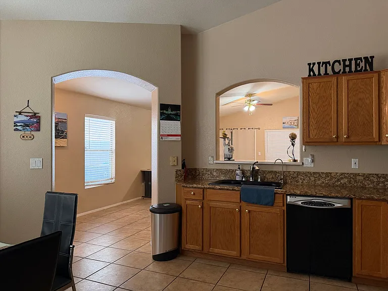 868 Worrell Ave — Photo 10