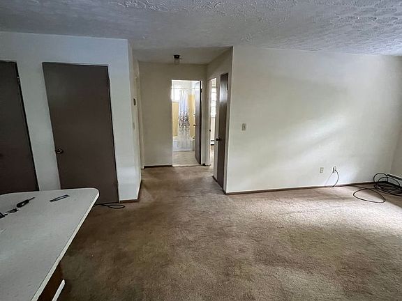 3rd image of 355 Meadowbrook Ave #3