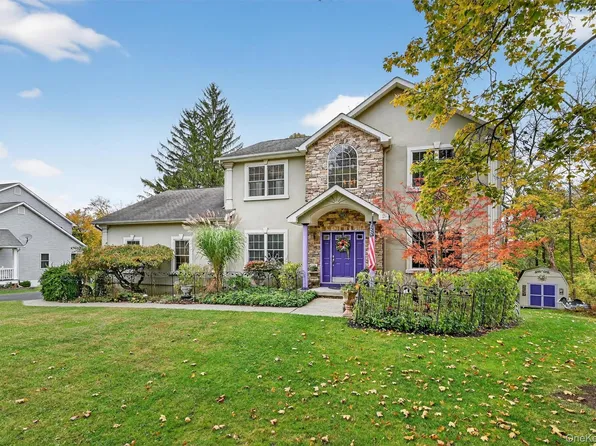 208 Oakland Avenue, Monroe, NY 10950