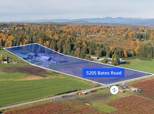 5205 Bates Rd, Abbotsford, BC V4X1W3
