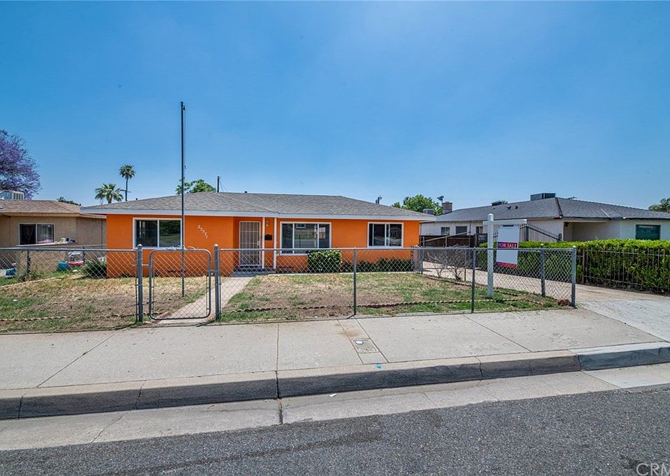 1st image of 25571 Pacific St