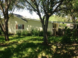 140 Century Dr, Mathis, TX 78368
