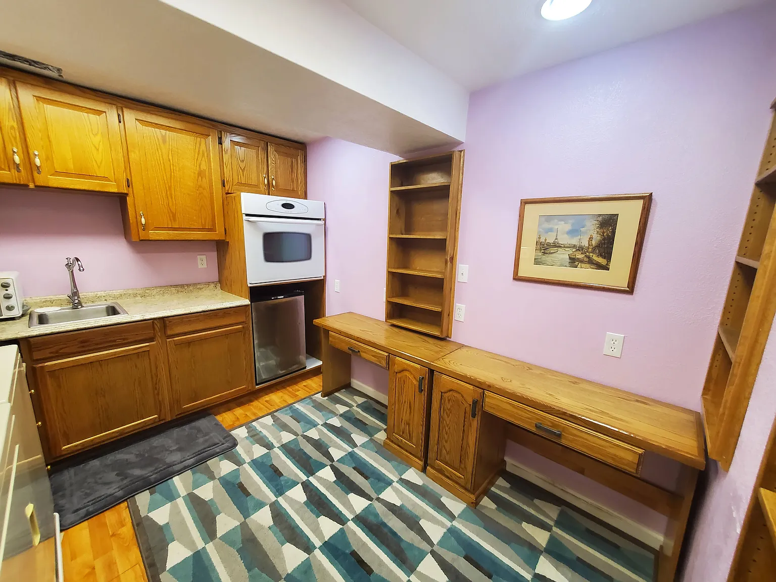 1 bed, 300 sqft, $715 — Photo 4