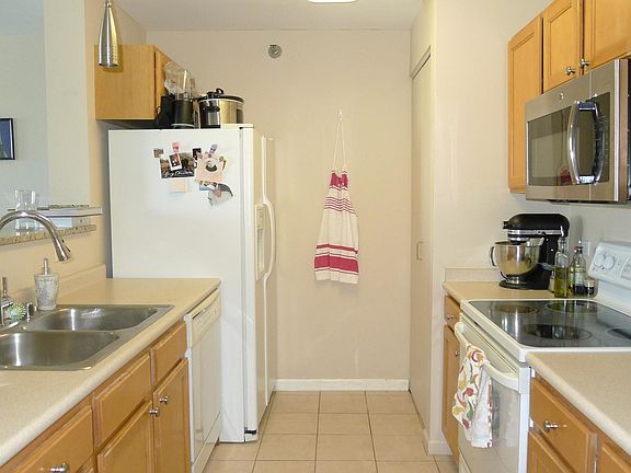5th image of 345 N La Salle Dr APT 2904