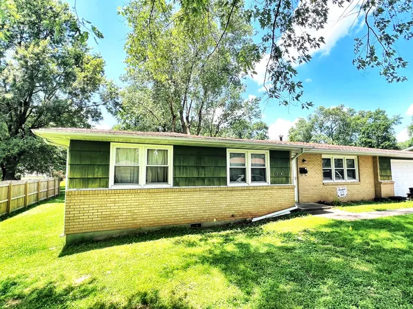 1214 7th Street, Monett, MO 65708