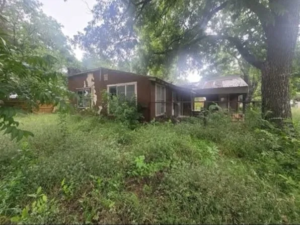 110 E Ross St, Rising Star, TX 76471