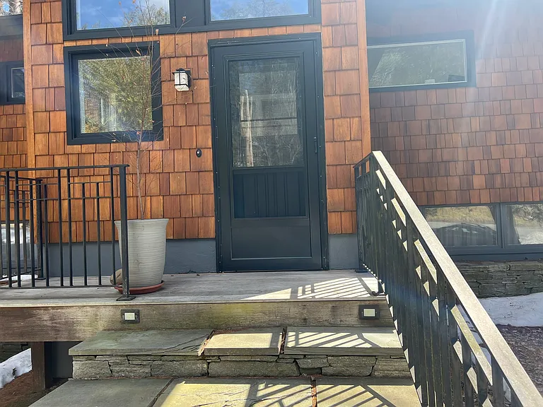1 Barrett Rd — Photo 3