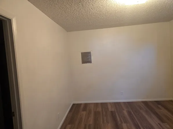 2202 N Tucker Ave, Farmington, NM 87401
