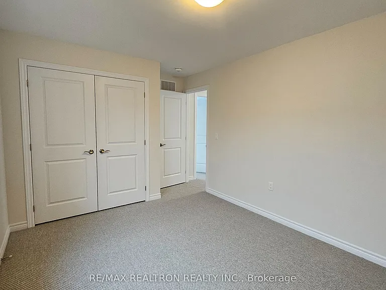 16 York Dr — Photo 14