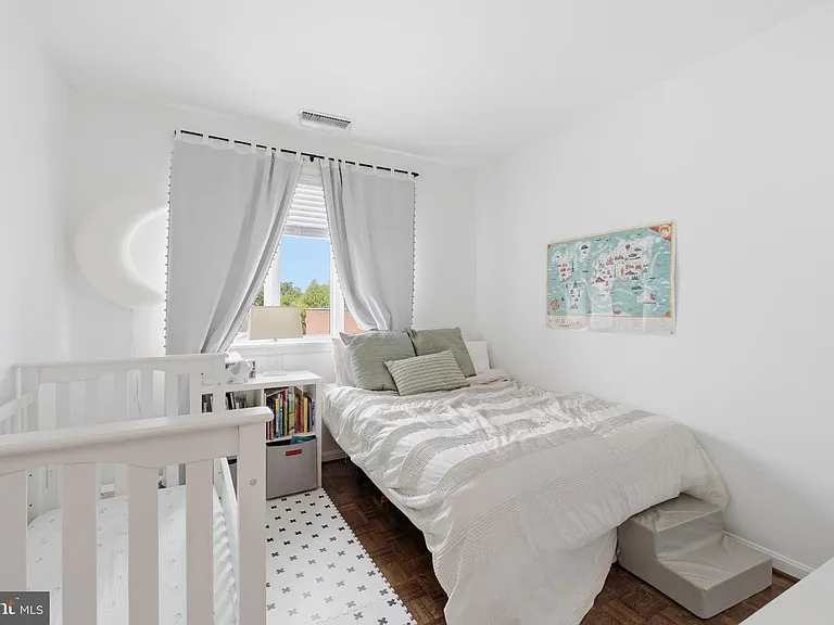 601 Wilkes St #301 — Photo 19