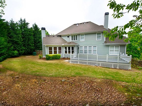 Large fenced back yard