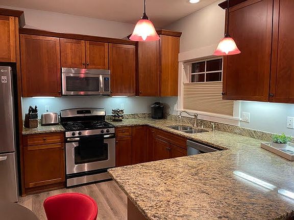 3rd image of 1650 NW 5th St