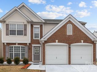 6816 Southbrook Dr, Charlotte, NC 28277