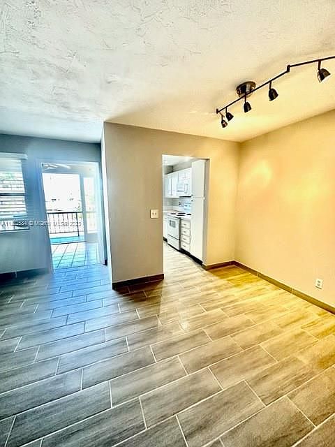 1st image of 250 Layne Blvd APT 216