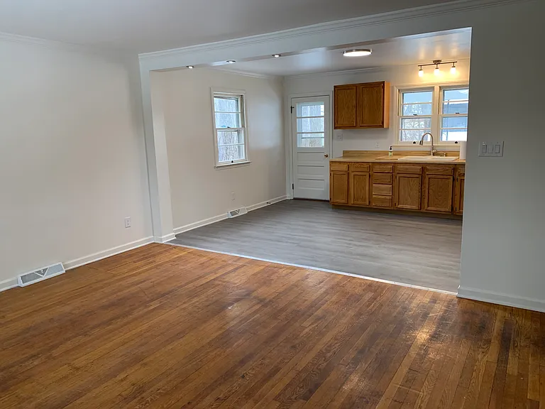 149 Walnut St — Photo 4