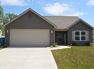 2124 Lava Falls Xing, Fort Wayne, IN 46808