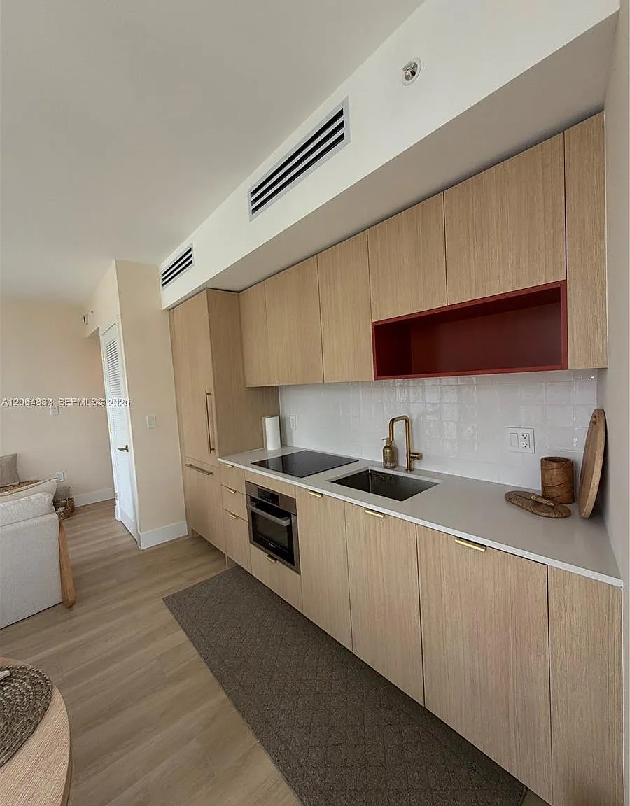 1 bed, $3,900 — Photo 2
