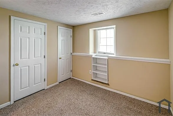 7600 Roscommon Ct #4 — Photo 15