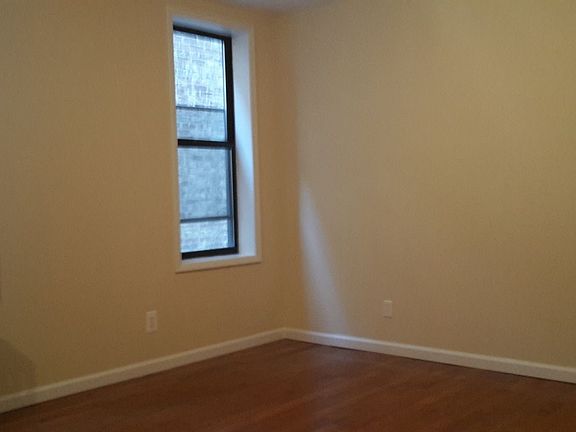 4th image of 2824 42nd St APT 4A