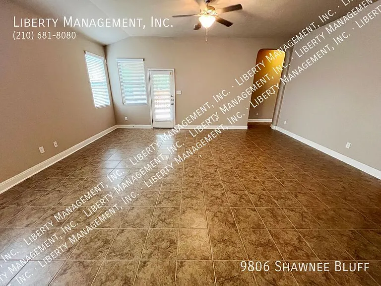 9806 Shawnee Blf — Photo 17
