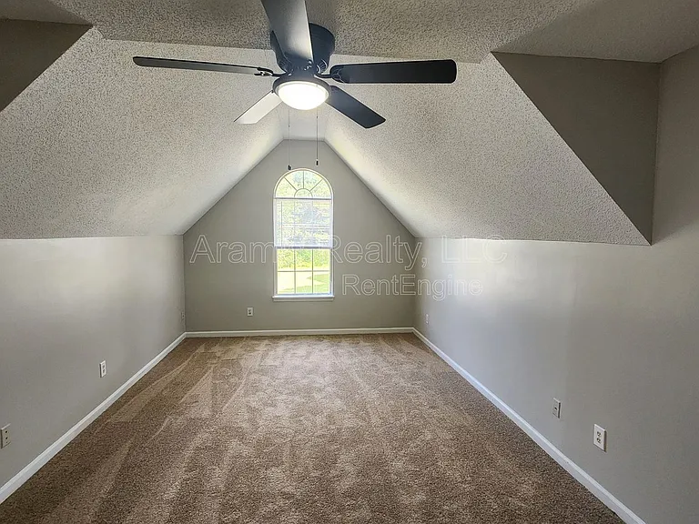 7336 Bramble Oak Dr — Photo 9