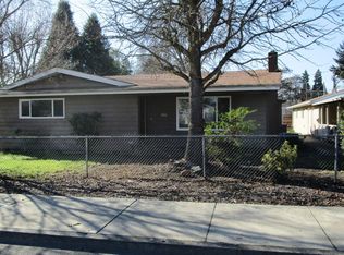 416 SW Oak St, Grants Pass, OR 97526