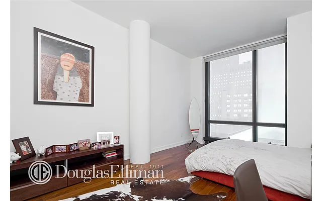 Sold by Douglas Elliman | media 26
