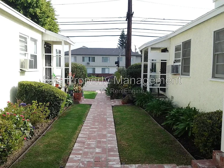 405 W Alameda Ave #M — Photo 3