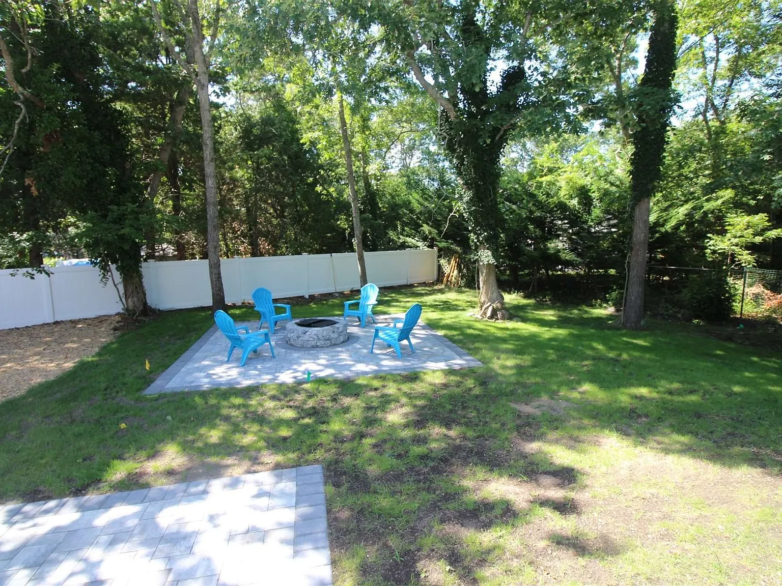Last minute Hamptons Rental! — Photo 2