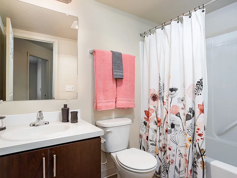 Live where you love at Edgewater Apartments — Photo 18