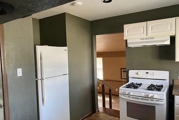 2 bed, 984 sqft, $1,350 — Photo 3