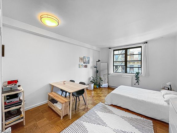 4th image of 67 E 3rd St APT 2c