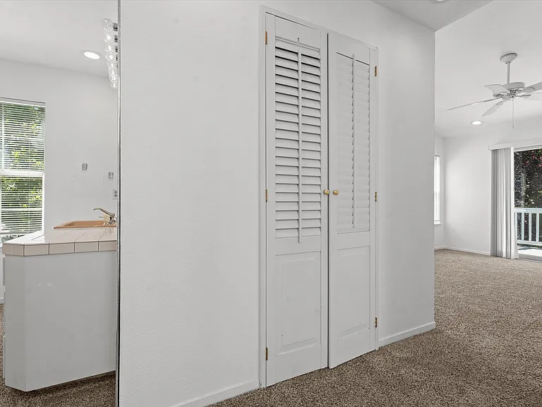7273 Blue Falls Cir — Photo 18