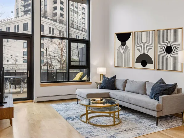 1120 S 2nd St APT 102, Minneapolis, MN 55415