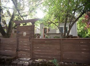 935 NE 73rd Ave, Portland, OR 97213